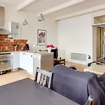 Welkeys Appartement Canal Saint Martin